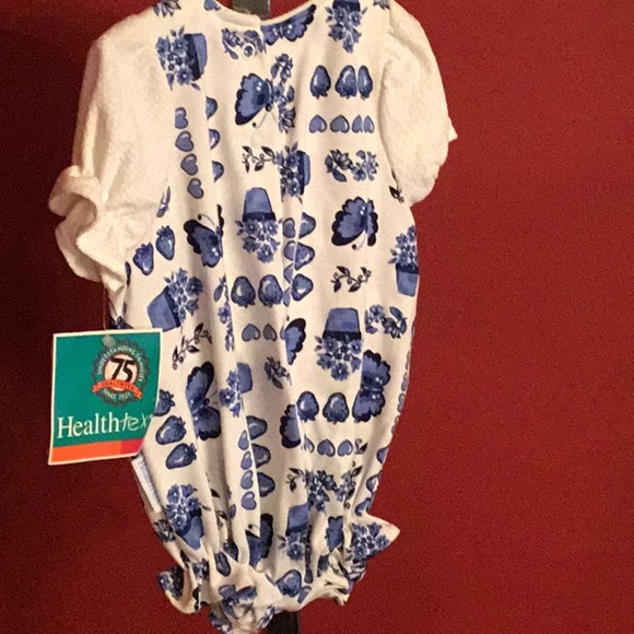 Adorable Onesie! - Picture 2 of 3